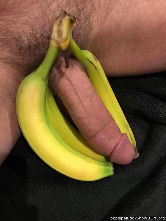 Nice extra banana finger 