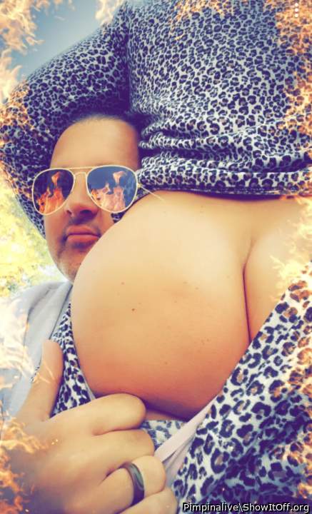 Photo of a pecker from Pimpinalive