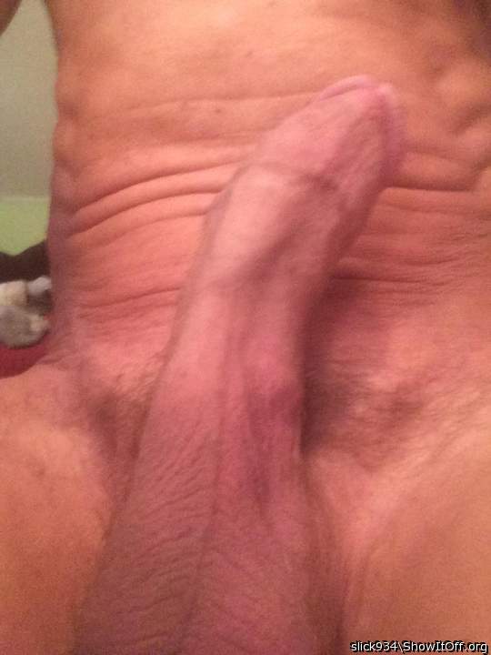 nice curvy dick.