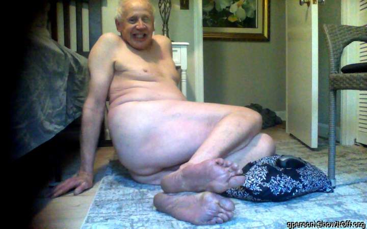 Photo of a bald-headed mouse from gperson