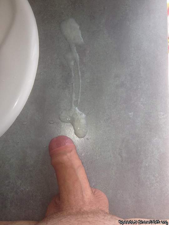 love the cum shot mmm