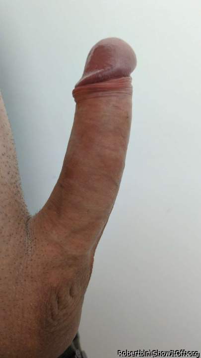 Mmmm that's a STRONG cock...(!!) &#129316;&#128527;&#10024;&