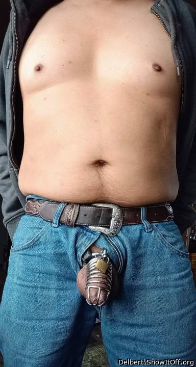 My willy is locked &#128274; &#128553;