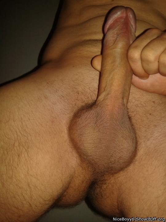 mm can i sniff and lick your balls?