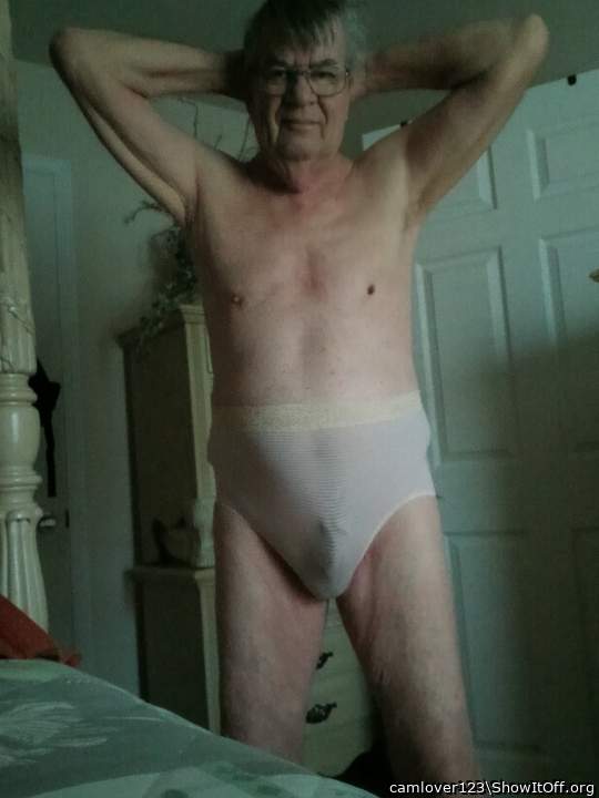 Photo of a third leg from camlover123