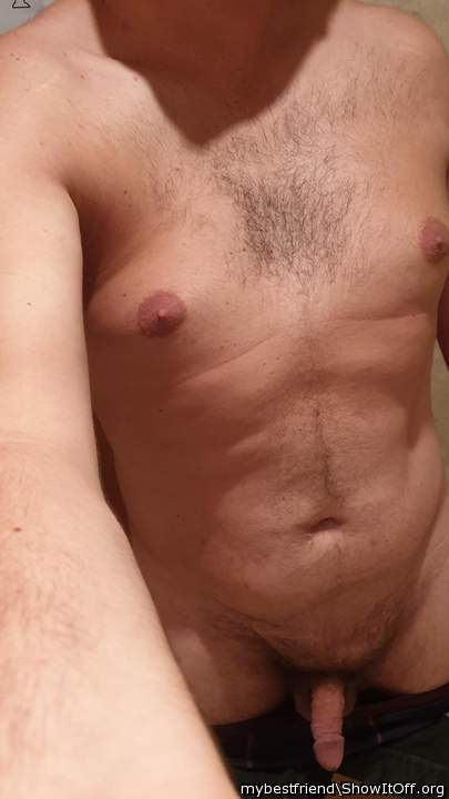 Want so bad to suck on those huge nipples!   