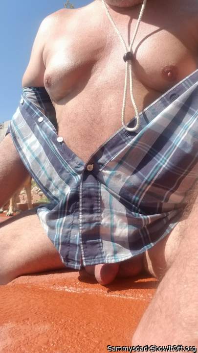 Sexy body, love those tits and nips