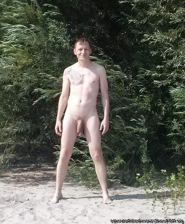 Photo of a short leg from schwulerfickschwanz