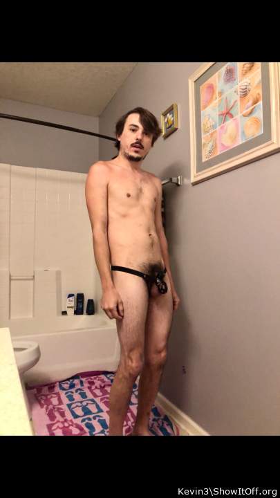 Who’s a small dick loser?!?