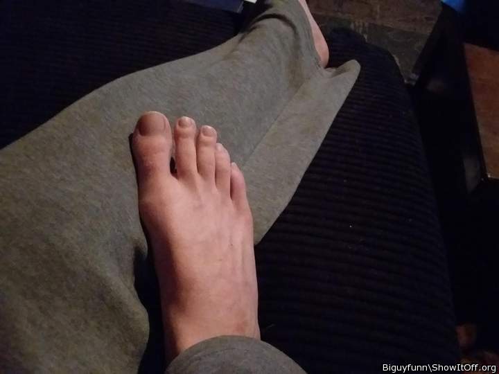 Footjob anyone ?