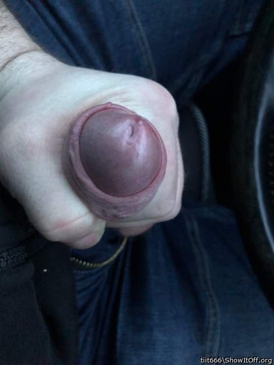  good grip ... i think he likes it !! 