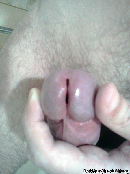 A finger-size wormhole