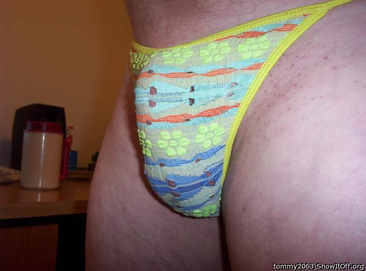 Very sexy bulge mmmmmmmmmmmm