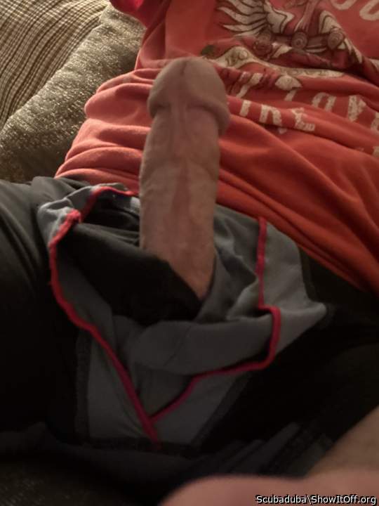 I'd love to suck a load from your hot thick cock 