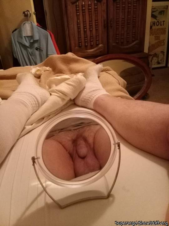 Lovely sexy package, nicely framed...VERY nice!!   