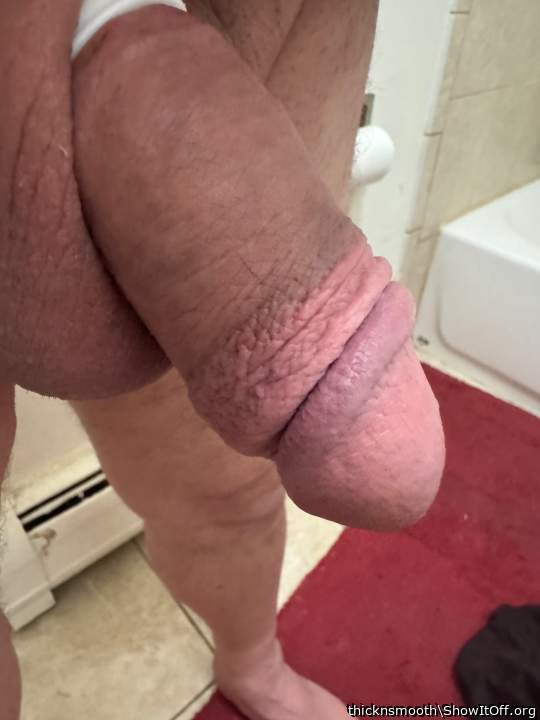 Photo of a bald-headed mouse from thicknsmooth