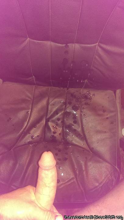 Photo of a schlong from ihavecum4sell