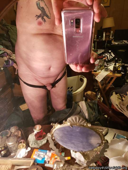 Photo of a short leg from bellyboy8