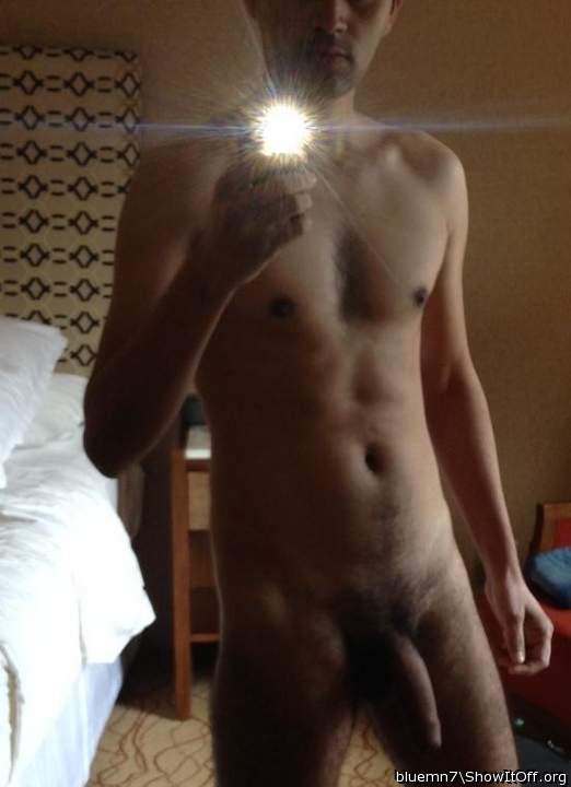 mmmhhh - 

sexy body, lovely slim figure, hot cock, 

de