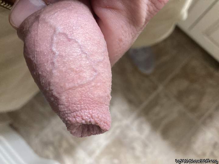 Love uncircumcised cock 