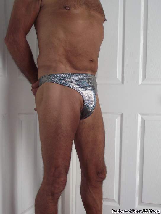 Photo of a middle leg from Rubberdo