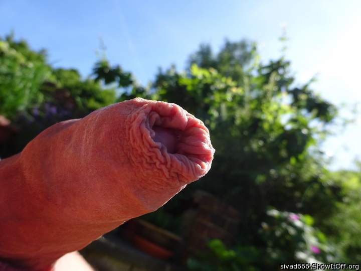 I bet that foreskin of yours feels great when you play with 