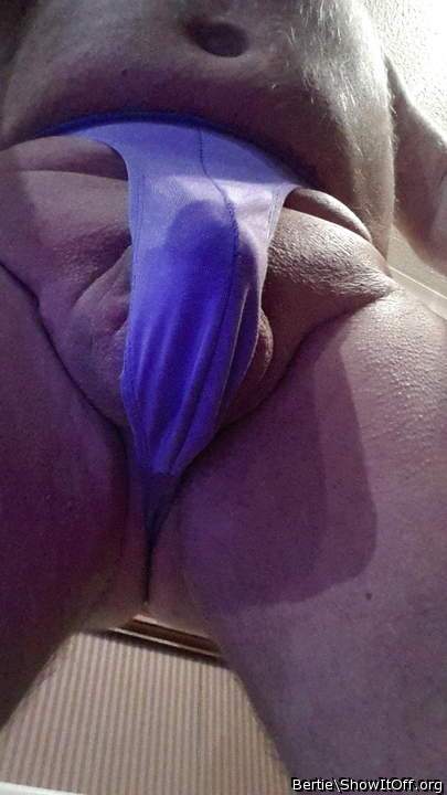 Testicles Photo from Bertie