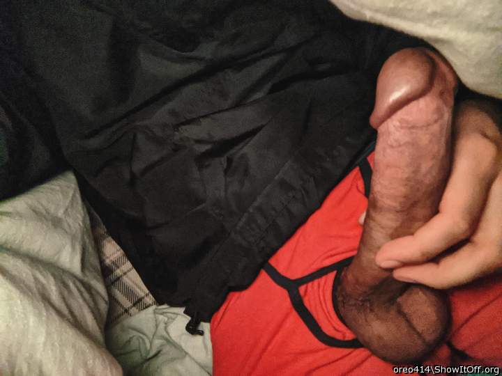 Who can fit this &#127822; head in their mouth?