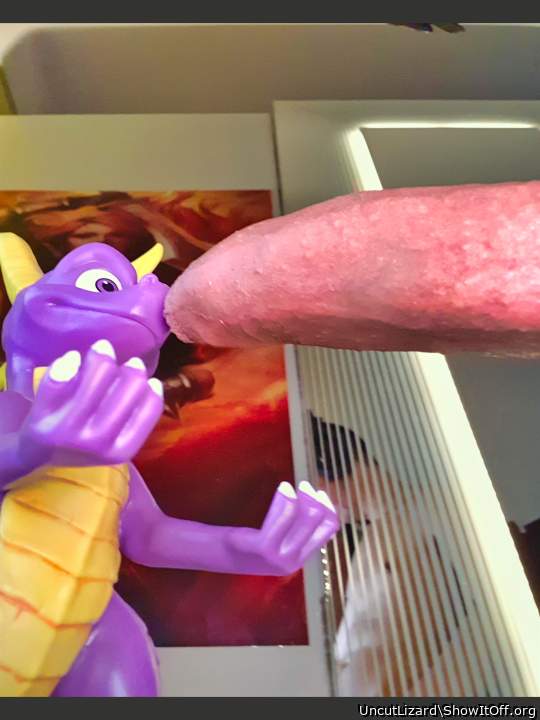 Adult image from UncutLizard