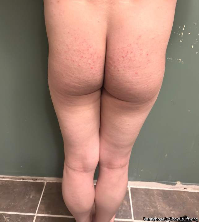 Photo of Man's Ass from Pantyhose1