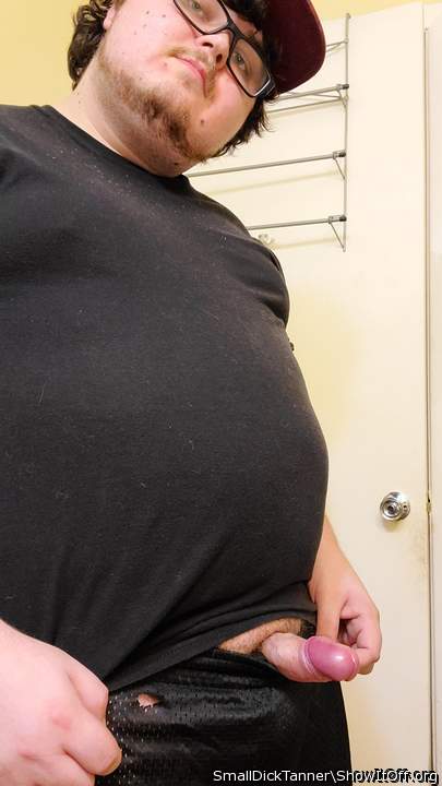 Photo of a one-eyed monster from SmallDickTanner