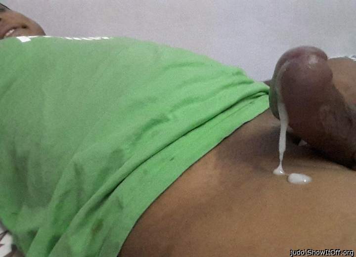 love to swallow it......  