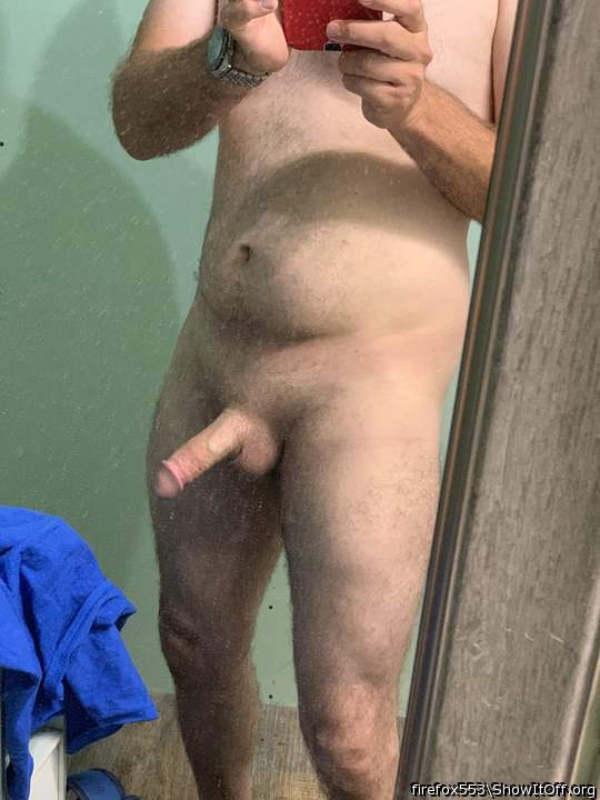 Something about this photo thats a real turn on for me.