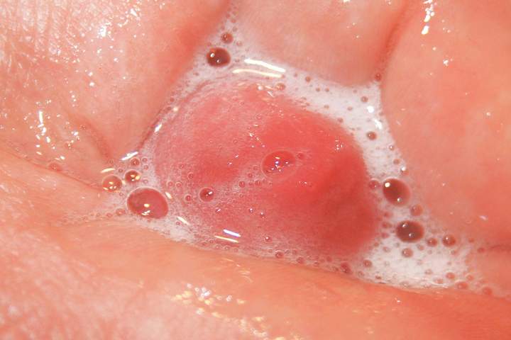Photo of a love wand from Vanillacum