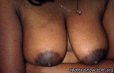 deliciously sexy boobs & awesome aureolas & nipples

delic