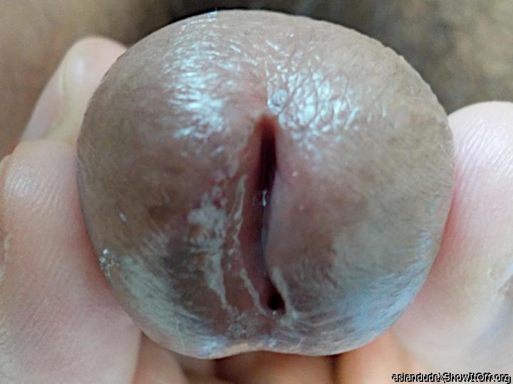 Gaping piss-slit