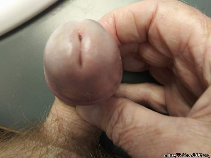 Yu have a very nice looking slit in your penis head--Wow!