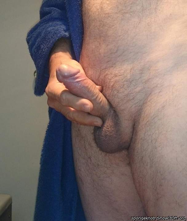 I love watching a guy wank.