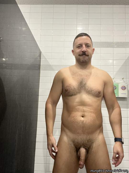 Mmmm hot hanging cock 