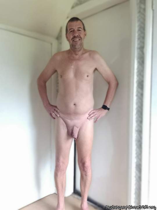 I don't give a fuck who sees me nude
