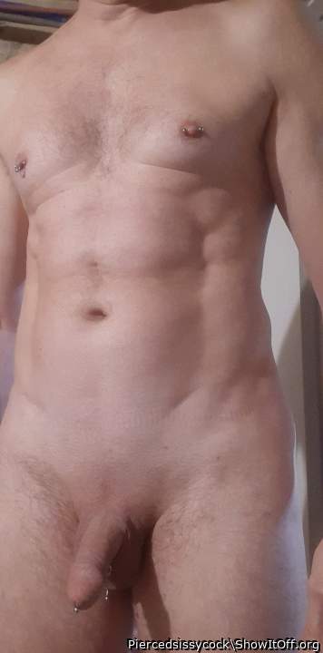 Photo of a short leg from Piercedsissycock