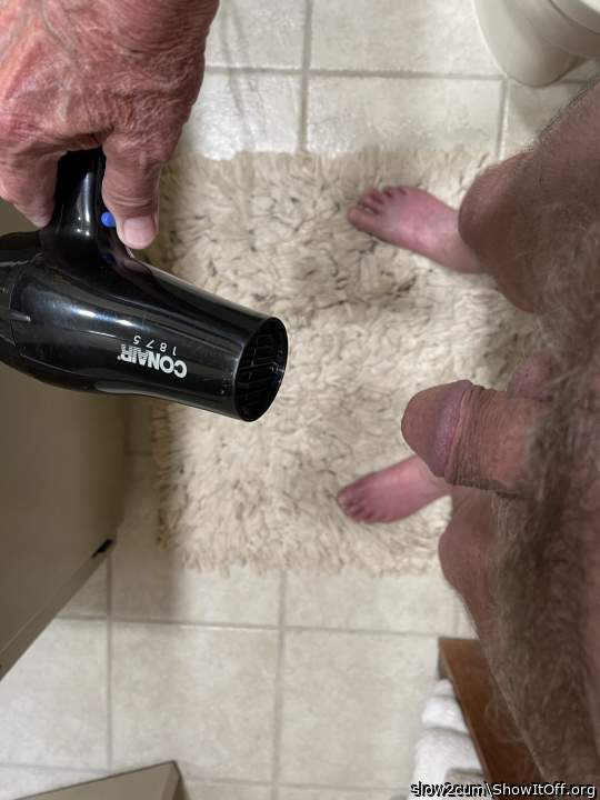 Giving myself a blowjob !