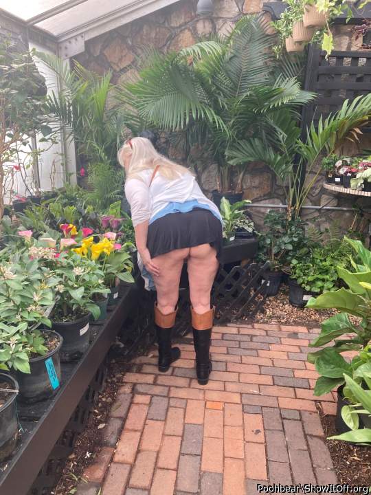 Spring is almost here I need some new plants😀😀😀