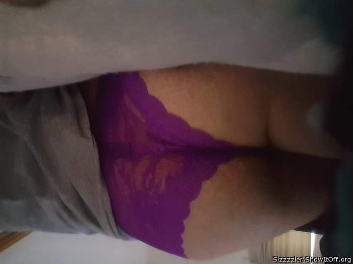 Photo of Man's Ass from Sizzzzler