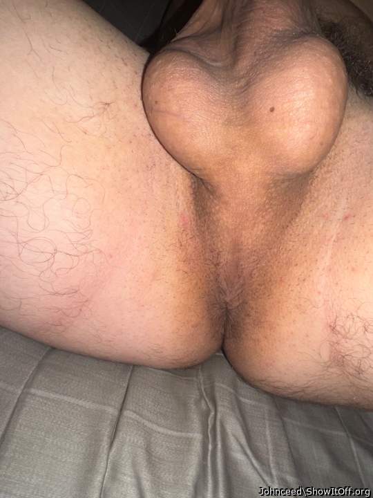 those testicles look so good 