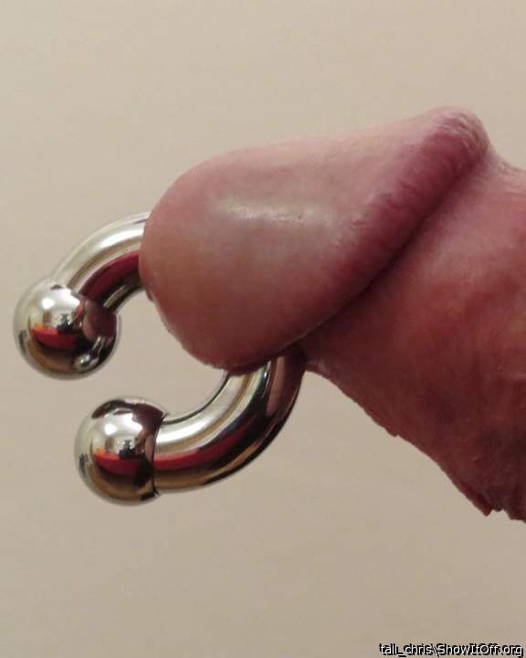 What a great pic of your big shiny ring and your big shiny c