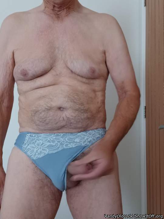 Wank in her knickers