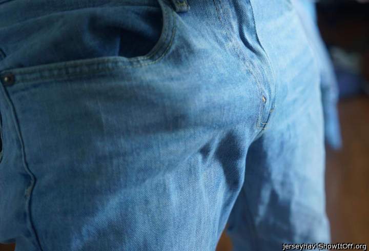 Nice big bulge...commando with a hard-on I guess...must get 