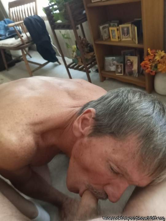 Real men suck dicks.