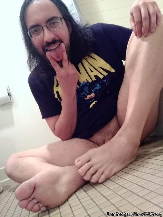 Photo of a joystick from Barefootjess